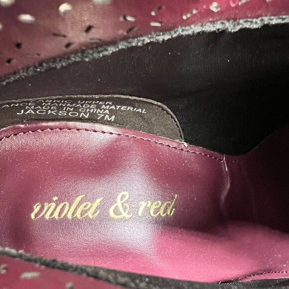 Violet & Red Jackson Lazer Cut Topline Bootie Faux Suede Burgundy Size 7 NWOB - Picture 13 of 14